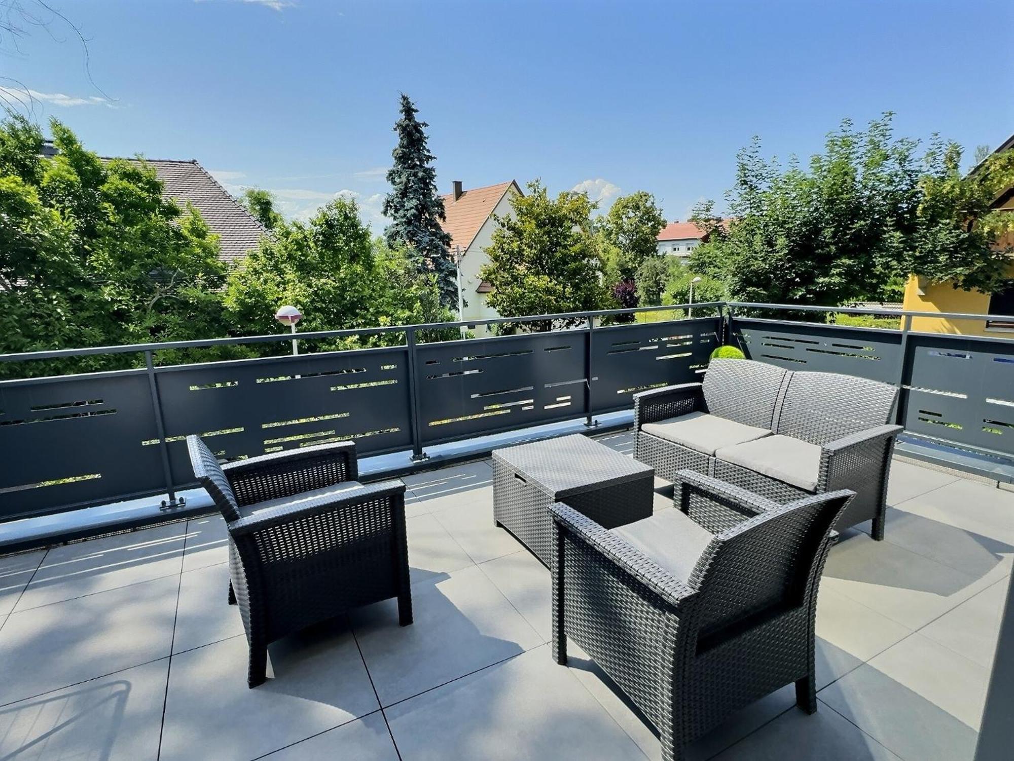 Appartement Alsace Neuf Garage, Parking Et Terrasse 科尔马 外观 照片